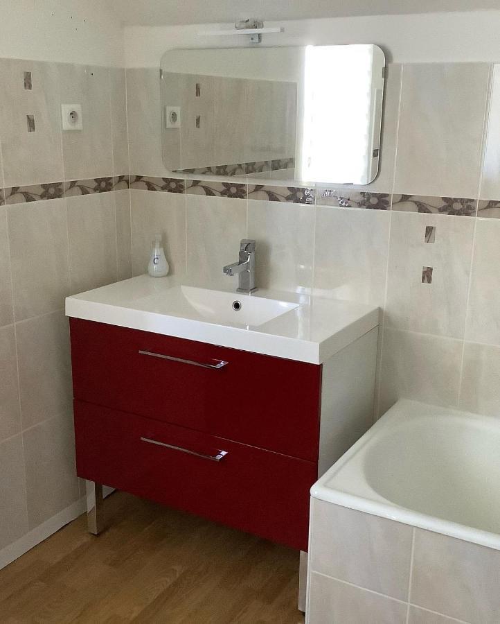 Autour Des Vignes B&B Herry Екстериор снимка